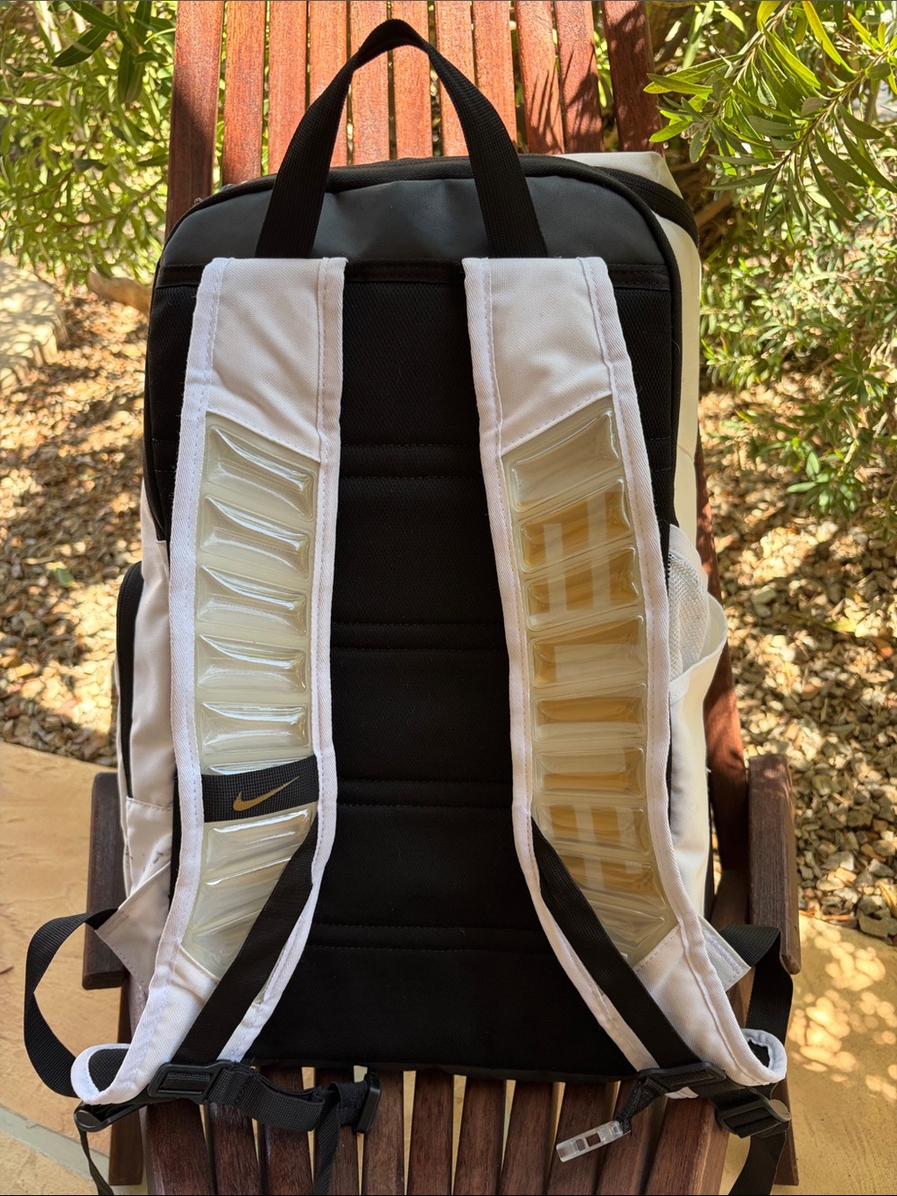 Nike Black, White and Gold Elite Backpack - Picture 4 of 10